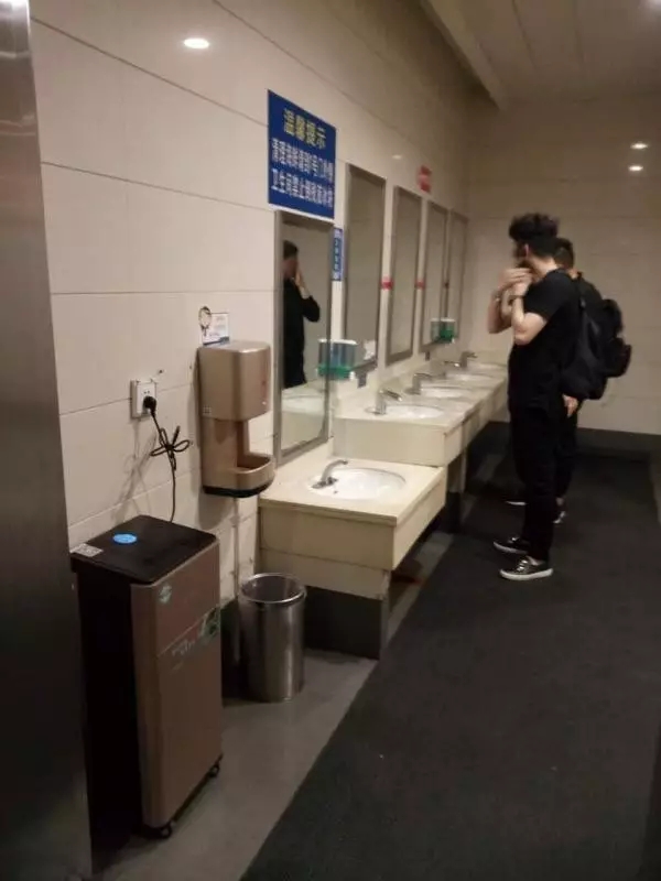 1536199972157711.jpg 2.jpg